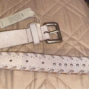 Lucky Brand suede belt NWT gray/white size small